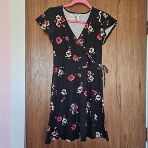 Arizona Jean Co. black floral dress adult medium
